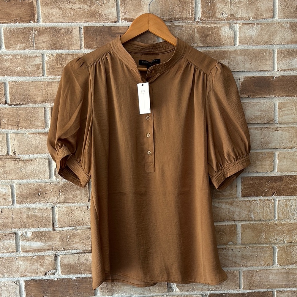 Banana Republic puff sleeve button up top